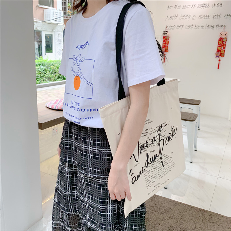 E148 canvas bag ins Midnight Paris Movie peripheral single-shoulder girl student fresh bag wholesale, fashionable and versatile details Picture