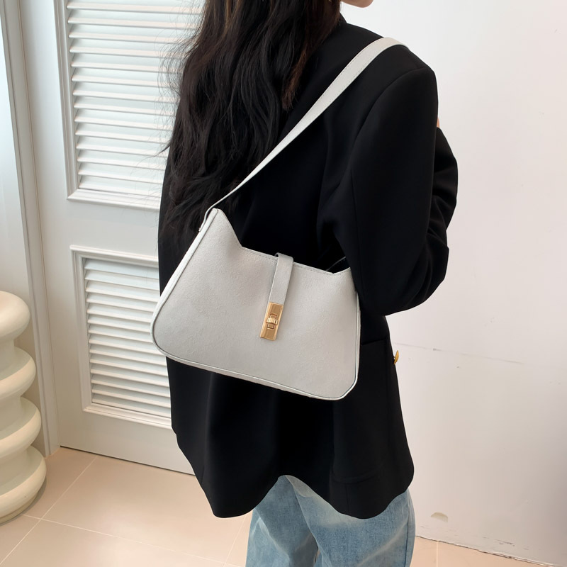 2024 New high-end, niche design, ins versatile and fashionable shoulder bag, large-capacity fashionable commuting underarm bag Specification drawing