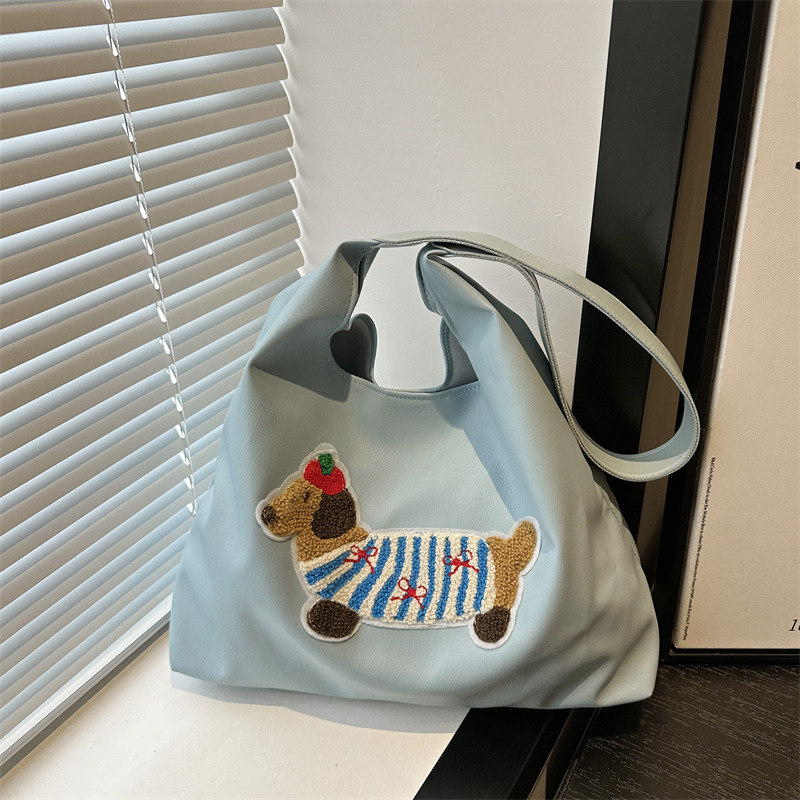 Tote Bag 2024 Winter New style large-capacity simple Korean style Instagram large-capacity single-shoulder bag Cartoon commuter women's bag full figure