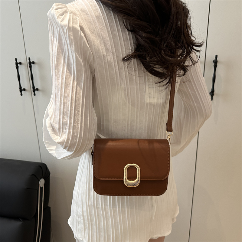 The 2025 new simple and trendy small square bag, a high-end commuting single-shoulder bag, and a lady's elegant crossbody bag Specification drawing