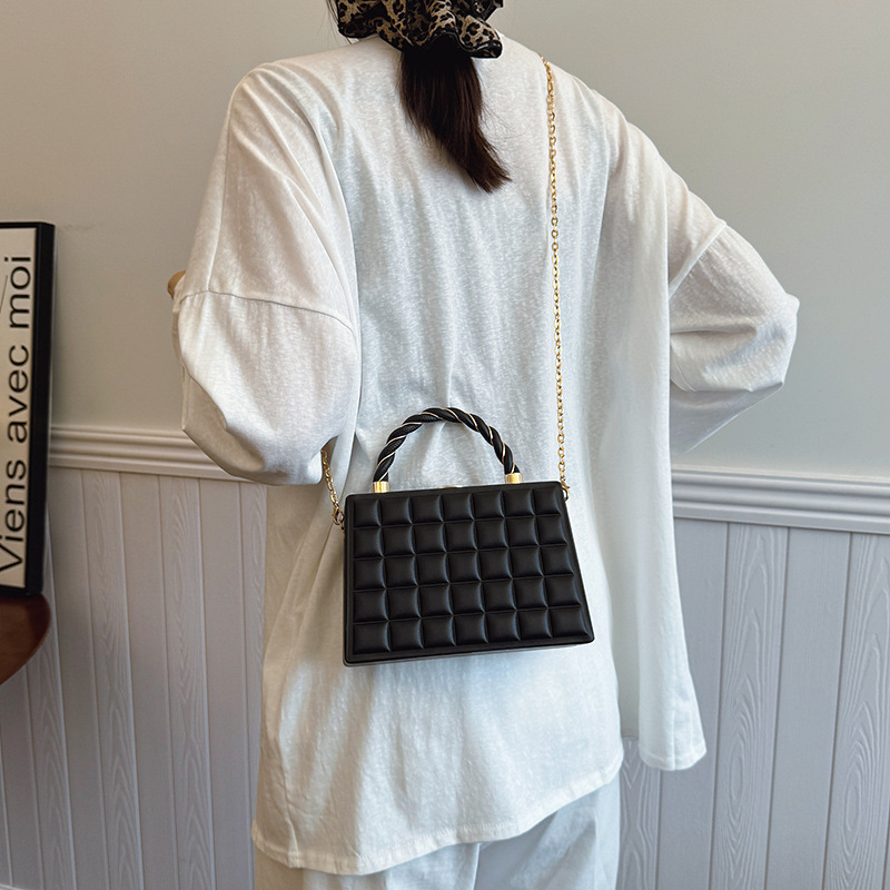 Cross-border 2025 Spring New Square box bag, embossed commuter small square bag, simple, stylish and fashionable chain women's bag details Picture