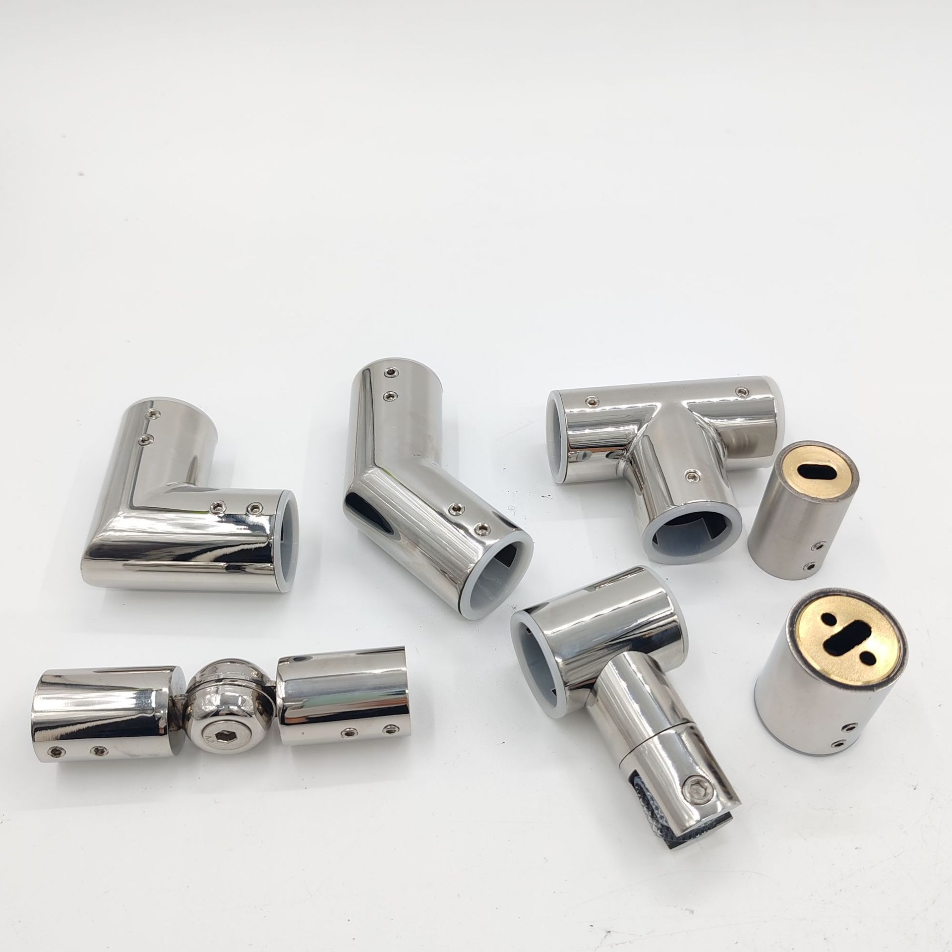 Stainless steel pipe connectors, shower room connectors, bathroom glass fixing rods, hardware accessories, round pipe connectors Application Scenario