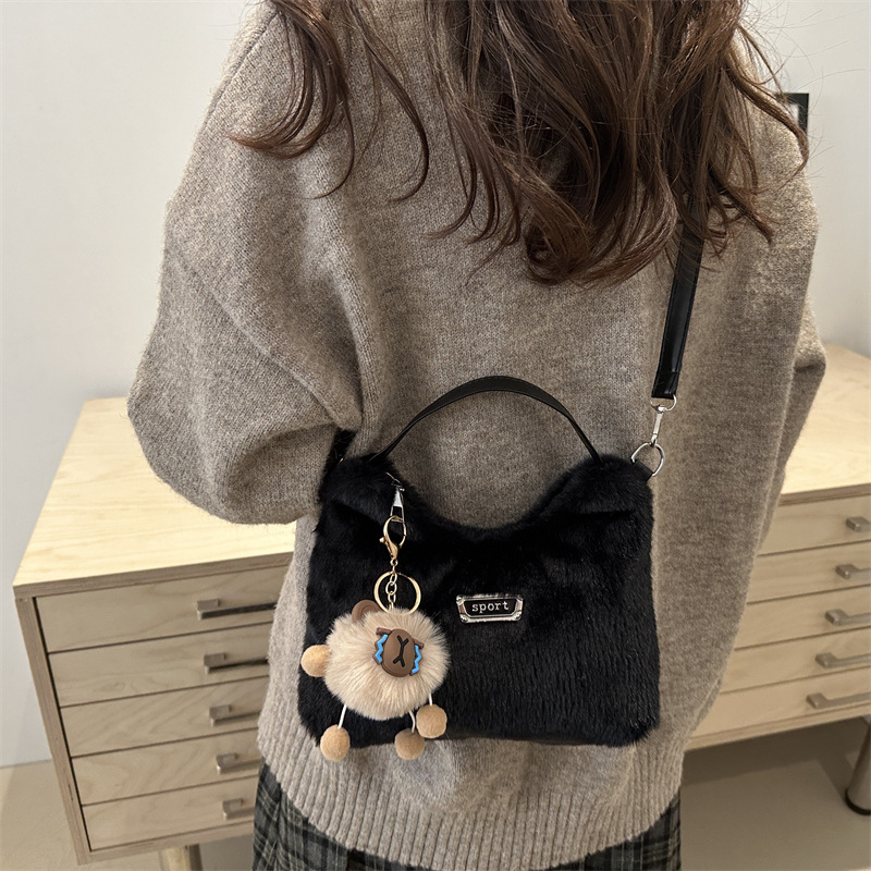 High-end plush handbag, new winter 2024, fashionable and versatile underarm bag, niche design, single-shoulder crossbody bag Specification drawing