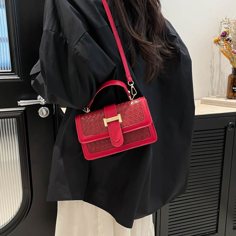 High-end retro fashion single-shoulder bag for women, 2025 new style fashionable woven pattern handbag, single-shoulder crossbody bag, trendy details Picture