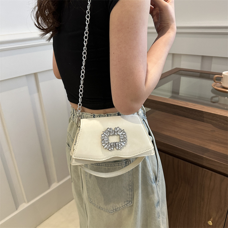 Stylish retro diamond-encrusted small square handbag, 2025 new style, women's bag, commuting quality, single-shoulder crossbody bag Specification drawing