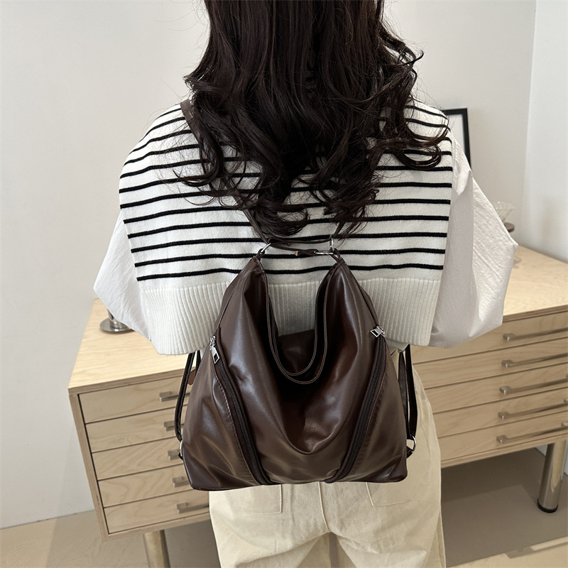 Fashionable retro large-capacity single-shoulder bag, trendy 2025, niche design backpack, women's casual and simple tote bag details Picture