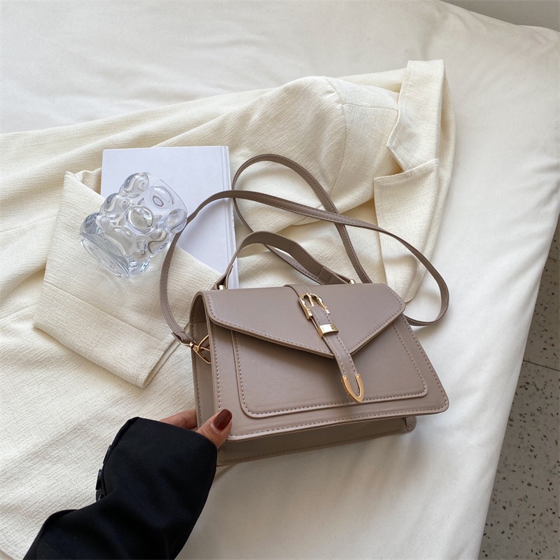 Summer bag 2024 New style trendy and stylish single-shoulder women's bag, fashionable crossbody bag, versatile ins small square bag Application Scenario