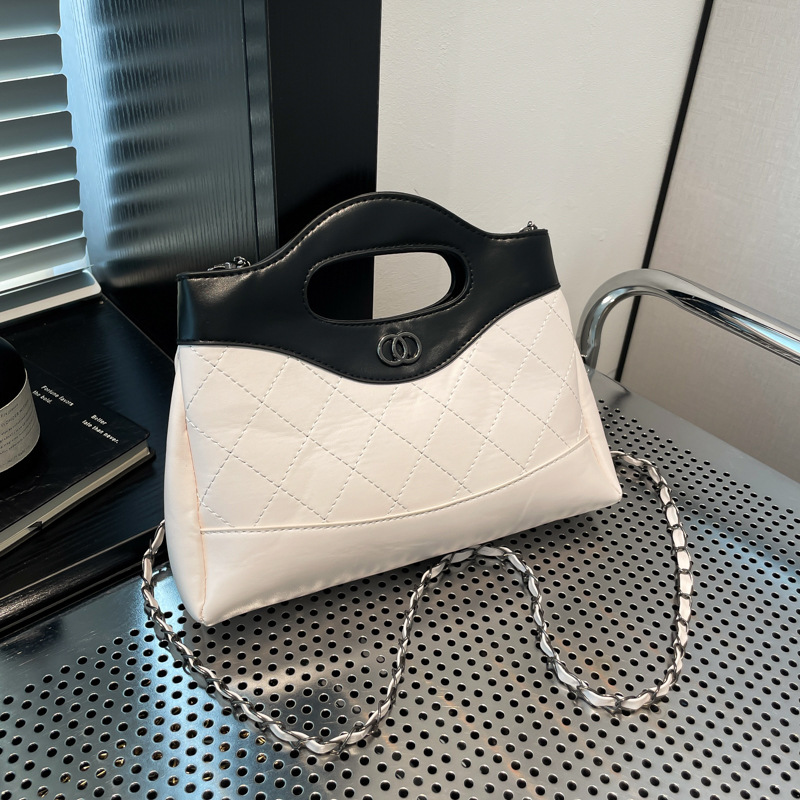 High-end chanel-style chain diamond-shaped bag for women 2025 new style, fashionable and versatile, small gold ball player single-shoulder crossbody bag full figure