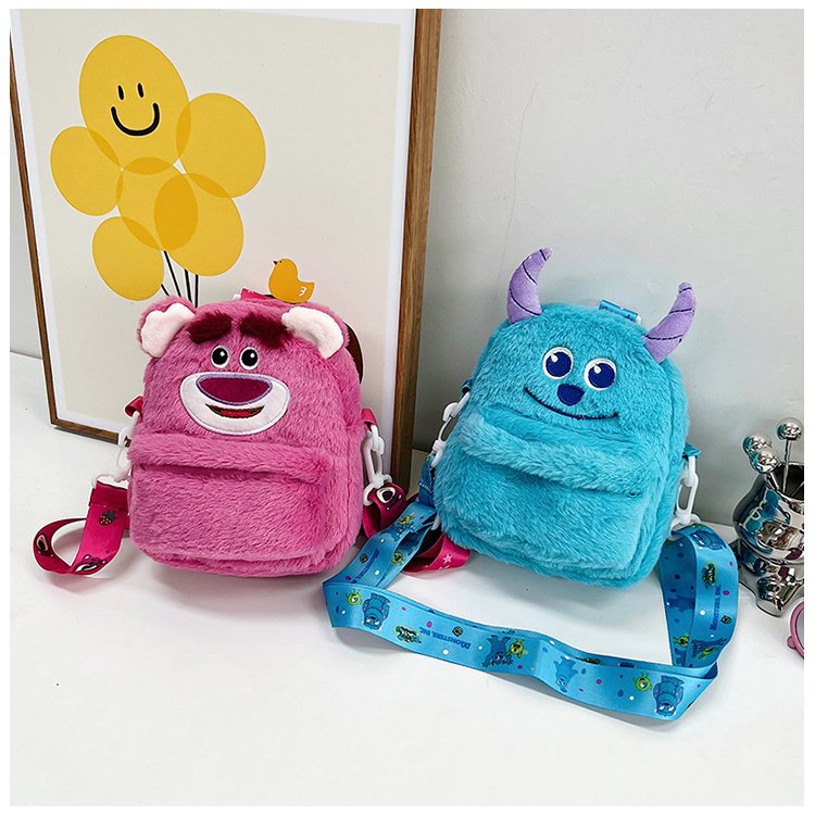 Cute furry bag, girlish heart 2023 new style Strawberry Bear Sullivan Cartoon bag, Lolita crossbody bucket bag full figure