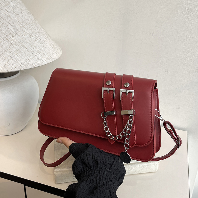 High-end quality small bag, new winter 2024 women's bag, trendy and fashionable crossbody bag, commuter underarm small square bag full figure