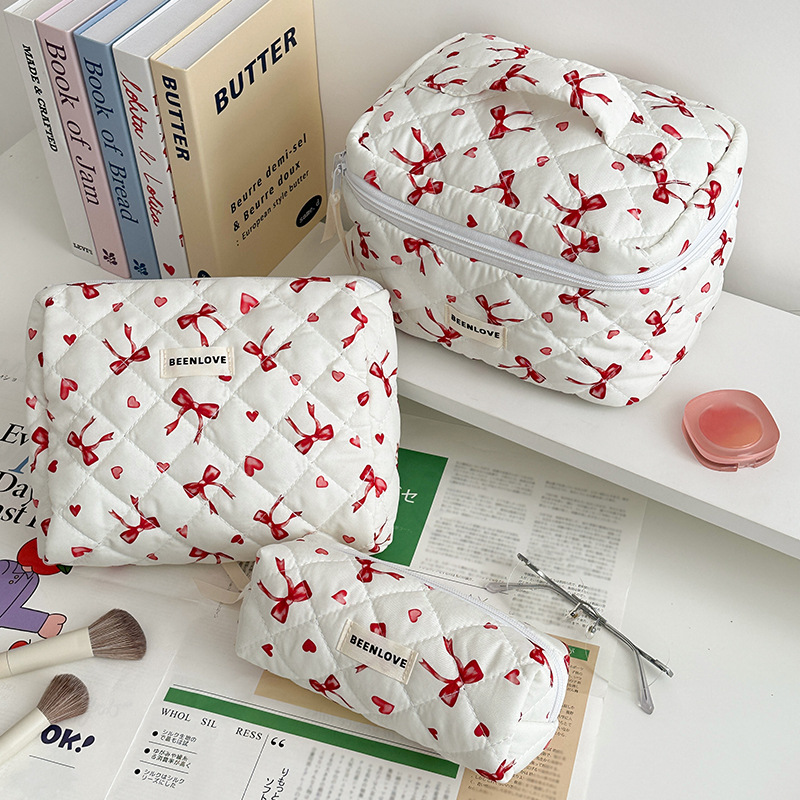 Runhui Bow Makeup Bag, large-capacity storage bag, Fashionable quilted Makeup Bag, Butterfly Pattern Makeup Bag Specification drawing