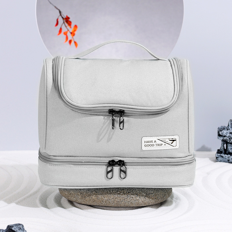 Wabi-sabi style dry-wet separation storage bag, travel toiletries bag, cosmetics storage bag, makeup bag, large capacity, high-end feel Application Scenario