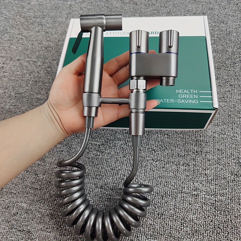 Mini toilet companion, one inlet and two outlets Angle valve, all-copper pressurized spray gun, bathroom feminine wash nozzle Specification drawing