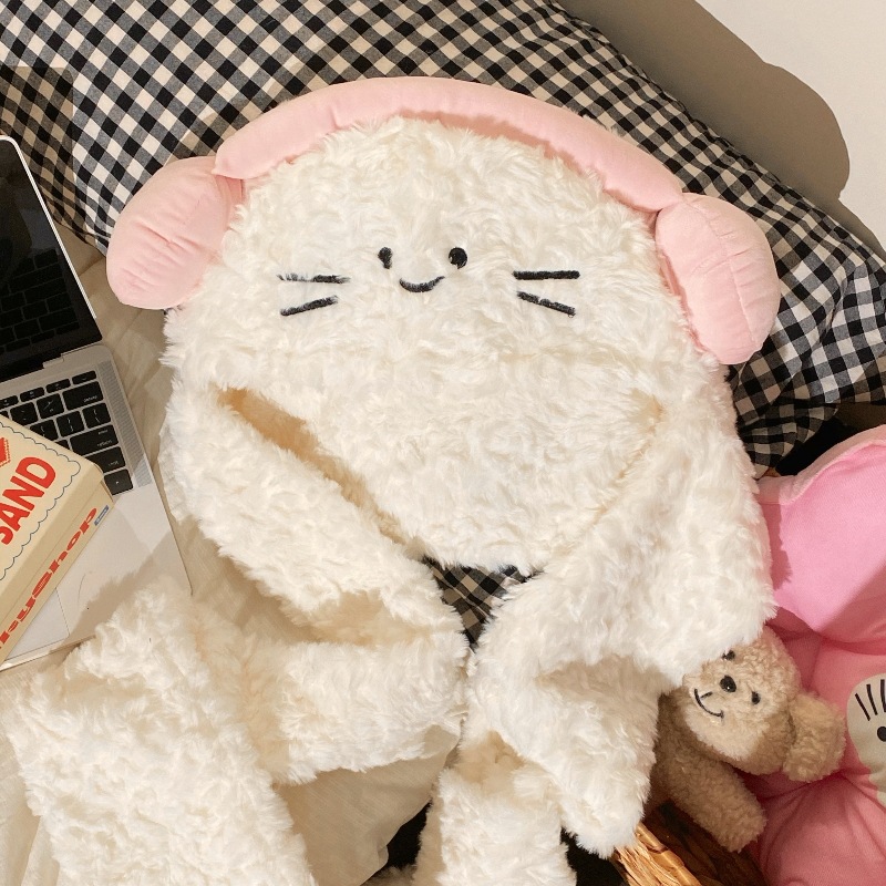 Girlish heart headphones, cat hat, women's winter scarf three-piece set, scarf, warm, windproof and ear-protecting velvet hat Application Scenario