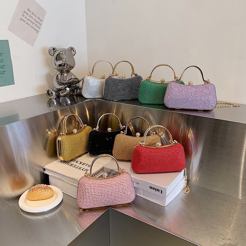 2023 Cross-border New Fashion hand-held dinner bag, stylish handbag, diamond-encrusted chain crossbody bag popular in Europe and America full figure