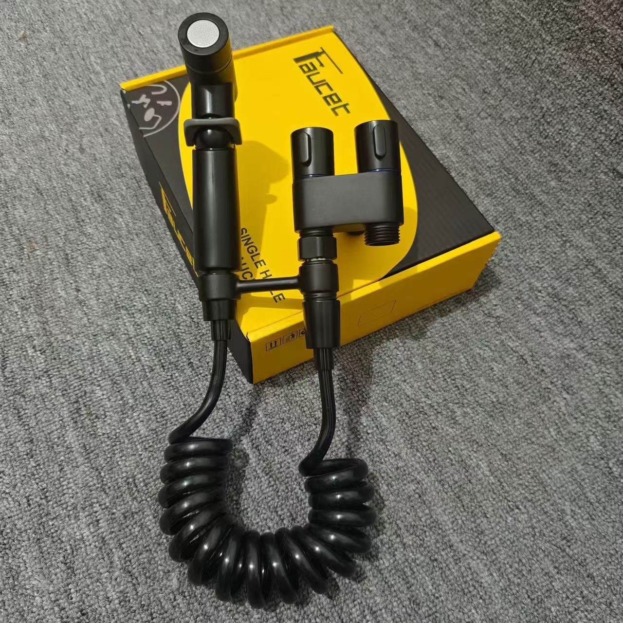 Manufacturer wholesale one-in two-out toilet companion flushing spray gun faucet bathroom bidet companion high pressure increase details Picture
