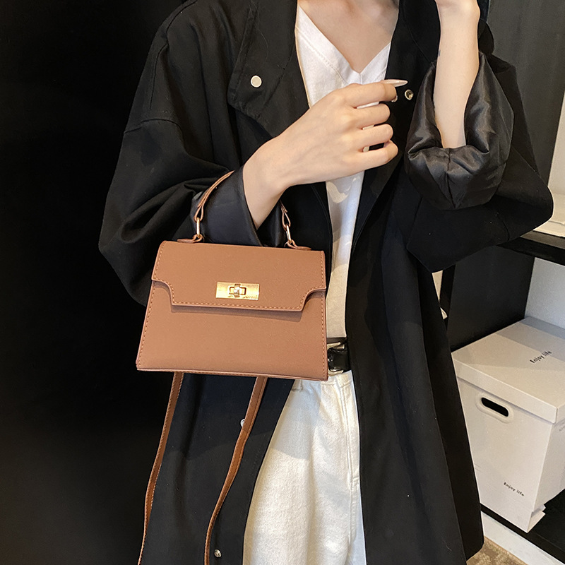 Simple and casual 2024, trendy and fashionable new style, retro solid color hand-held shoulder crossbody bag for women Specification drawing