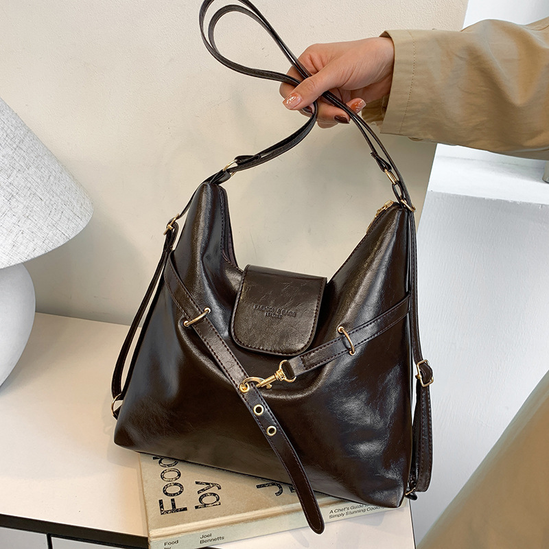 Cross-border winter commuting large-capacity tote bag for women, 2024 new style, high-end texture, versatile and casual crossbody large bag full figure