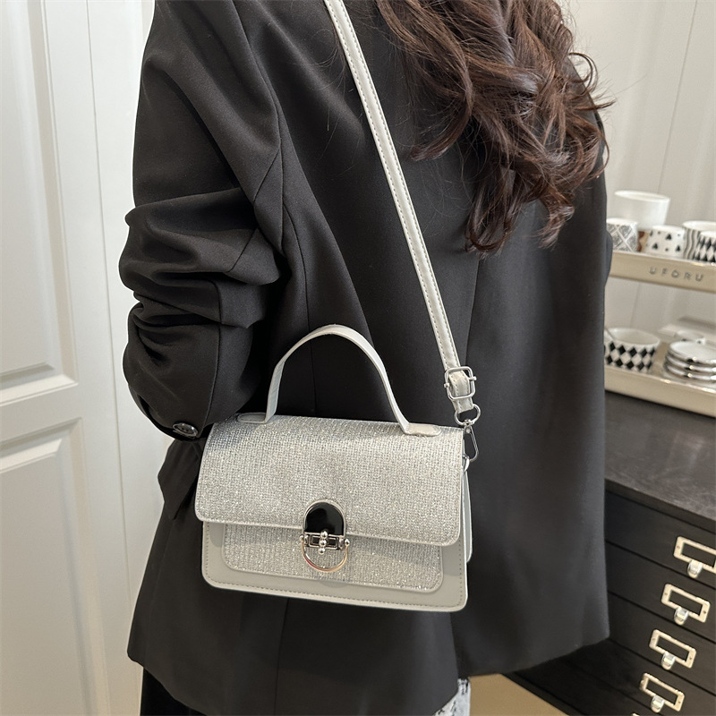 Korean urban simple, fashionable and individual small square underarm bag 2025 new style elegant women's bag Specification drawing