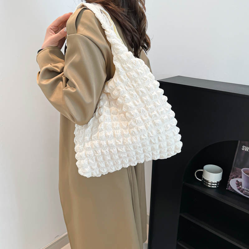 A fresh and clean pleated bubble bag for women, 2024 new style floral sweet tote bag, large capacity, simple single-shoulder handbag Specification drawing