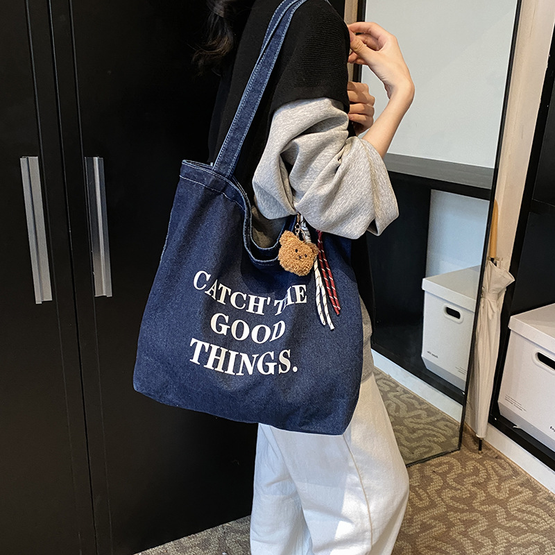 Denim bag for women, large-capacity 2024 new autumn and winter versatile casual single-shoulder bag, class commuting tote bag details Picture
