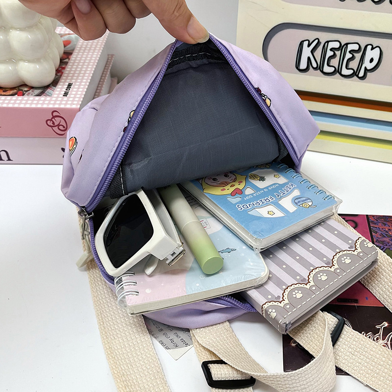 Cute cartoon schoolbags for kindergarten primary school students, adorable puppy baby backpacks, new stylish printed children's bags Application Scenario