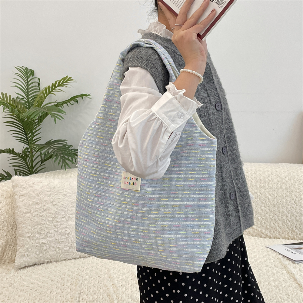 411111 Autumn and winter cute chanel-style tote bag, large-capacity student book bag, single-shoulder canvas vest bag for girls details Picture