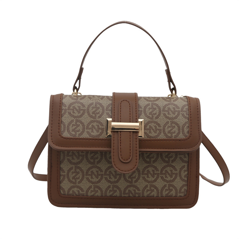 New Spring 2025 fashionable casual shoulder bag, retro color contrast simple shoulder bag, commuting simple and stylish crossbody bag Item Picture