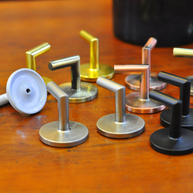 【 Yonghao Hardware 】 Factory direct sales, cross-border supply, direct sales of aluminum alloy small right-angle curtain hooks and wall hooks in stock full figure