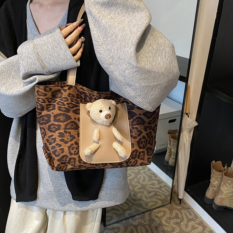 Cross-border leopard print canvas bag for women, large capacity 2024 new autumn and winter versatile casual single-shoulder shopping bag tote bag Specification drawing