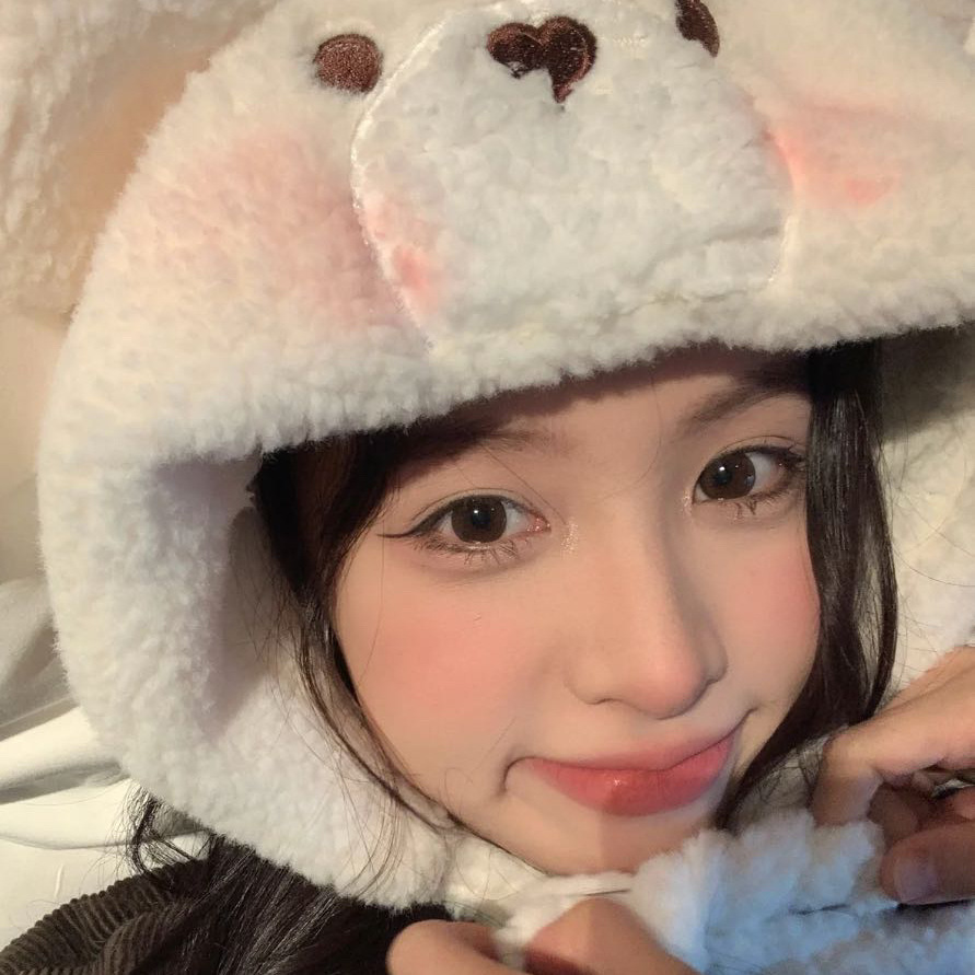 Cute blush little bear Qiuqiu hat, warm and thick for autumn and winter, girlish plush windproof hat, cute pullover hat Application Scenario