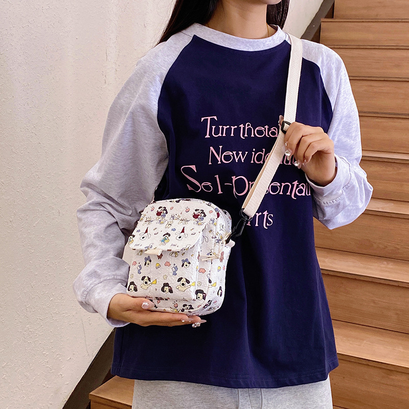 New cross-border single-shoulder bag, large-capacity, lightweight and cute printed backpack for junior and senior high school students, and travel backpack for primary school students full figure