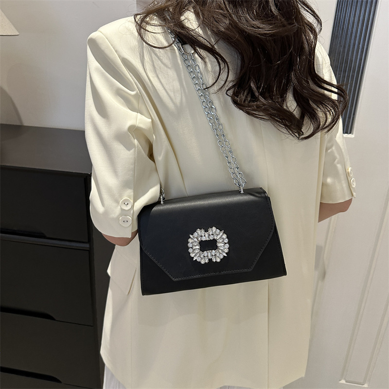 This year's popular bags: 2025 Spring New fashion crossbody bag, simple small square bag, casual single-shoulder bag, women's diamond details Picture