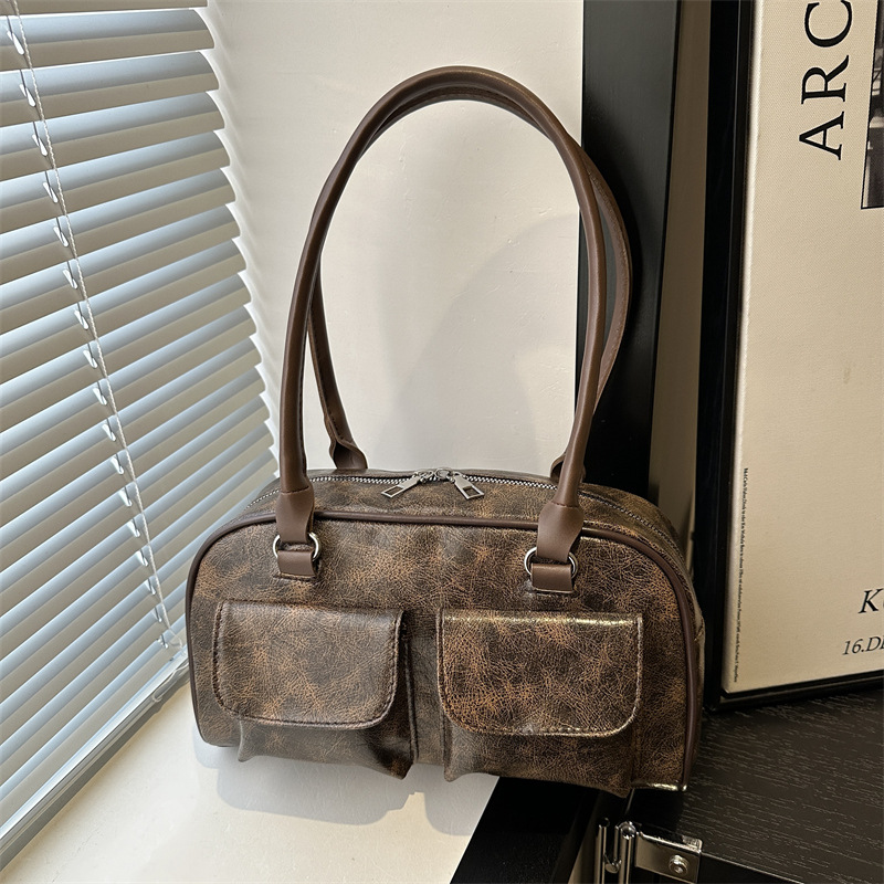 Retro underarm bag for women 2025 New large-capacity, retro and simple commuter tote bag, fashionable and casual single-shoulder bag full figure