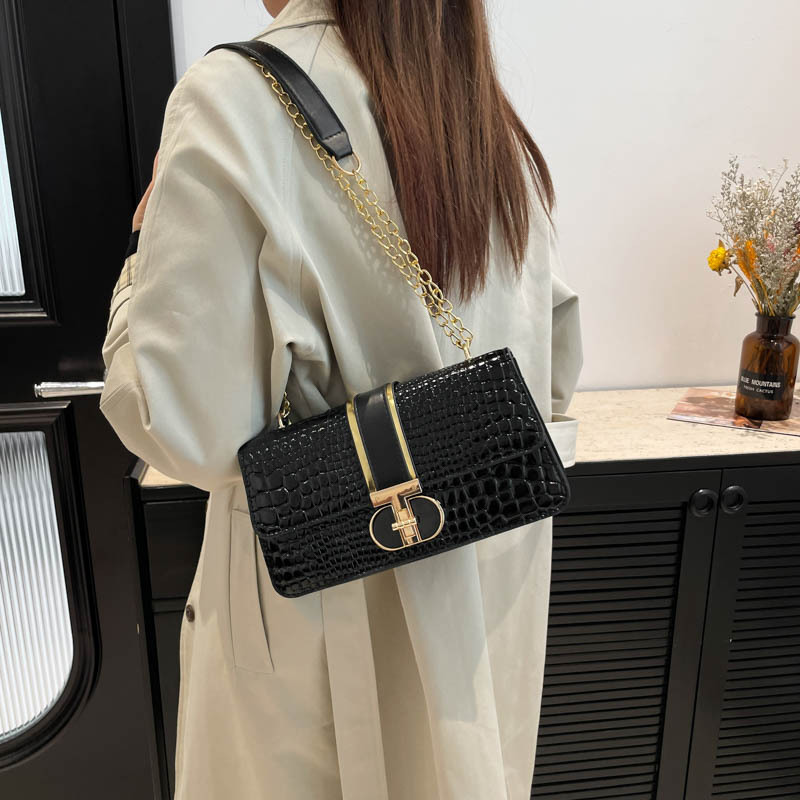 Retro patent leather crocodile pattern handbag for women 2024, a new fashion commuting single-shoulder crossbody bag, a niche women's bag Specification drawing