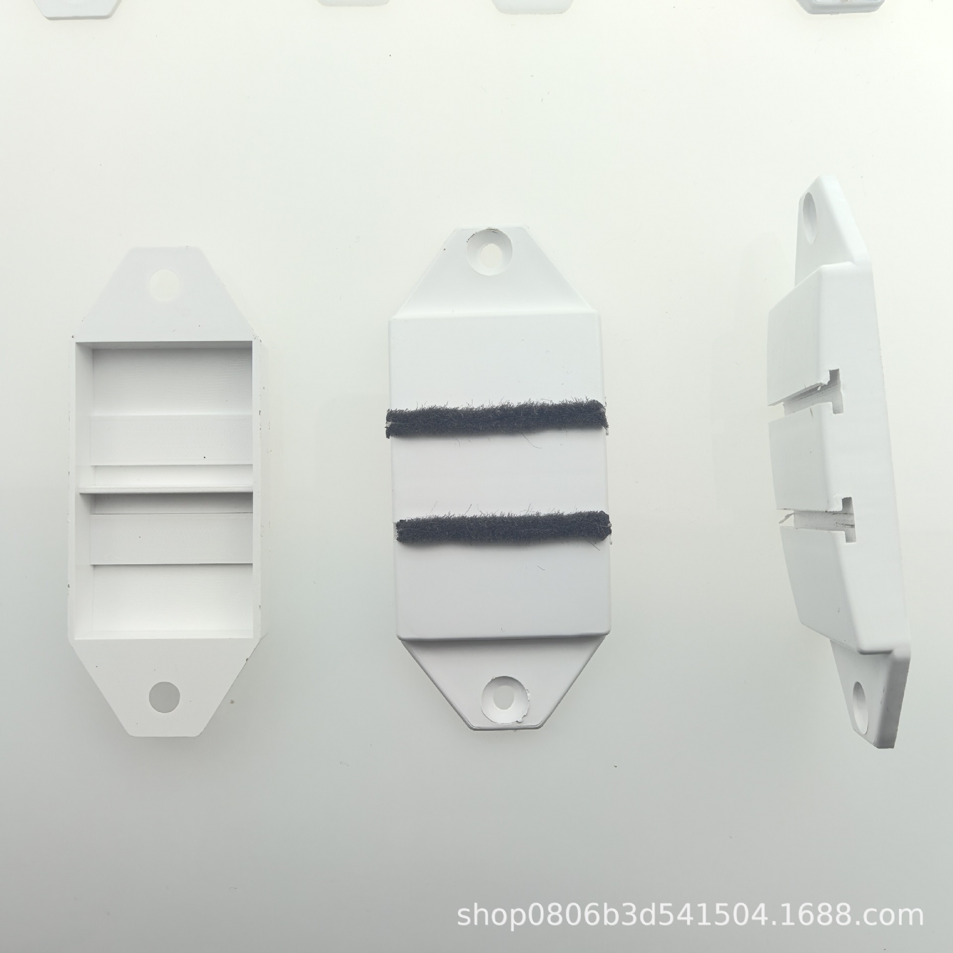 Plastic-steel door and window sealing strips, window windproof blocks, sealing blocks, windproof, dust-proof and soundproof strips, sliding window windproof blocks Specification drawing