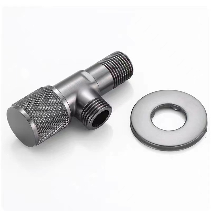 The Angle valve is made of thick copper, with a large flow rate for hot and cold washbasins, toilets, and water heaters. The water divider valve is in a four-inch gray color Application Scenario