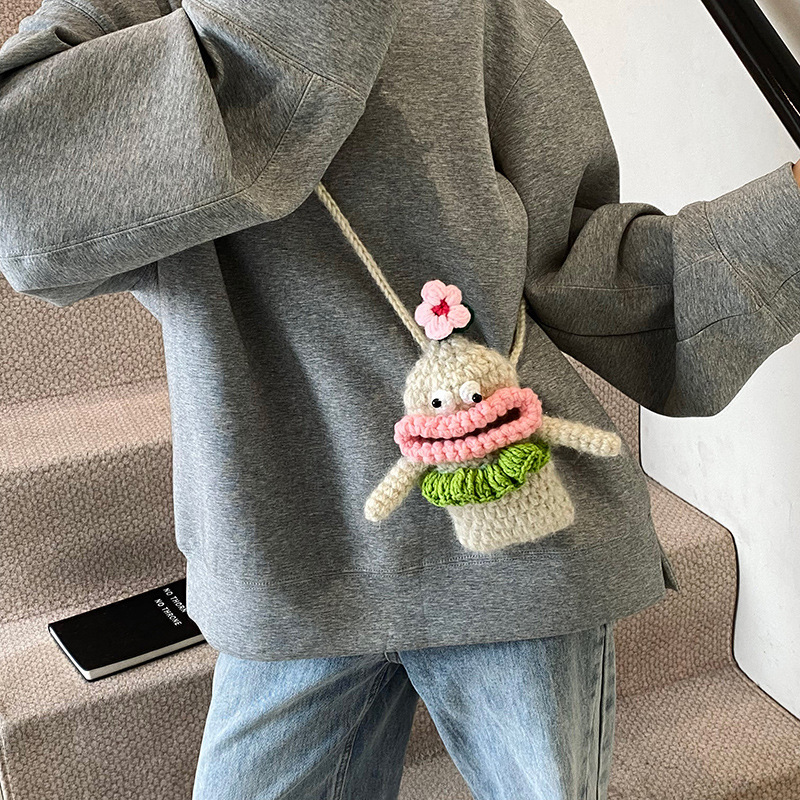 Fashionable large-mouthed cute doll mobile phone bag, girls' bag, cute curly-haired girl single-shoulder crossbody bag details Picture