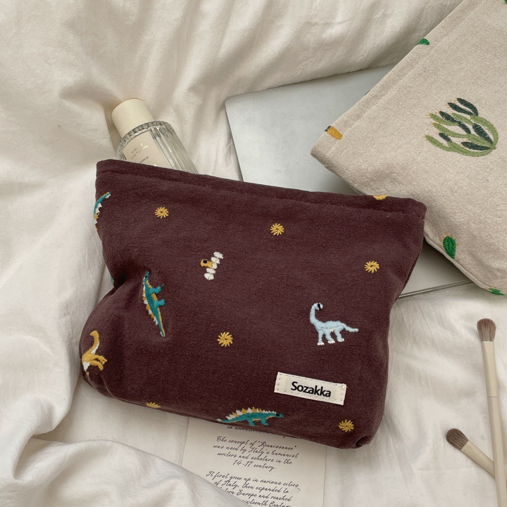 44201 Embroidered Cactus Dinosaur Makeup Bag, Toiletries Bag, portable carry-on bag, Storage bag, Storage bag for girls Application Scenario