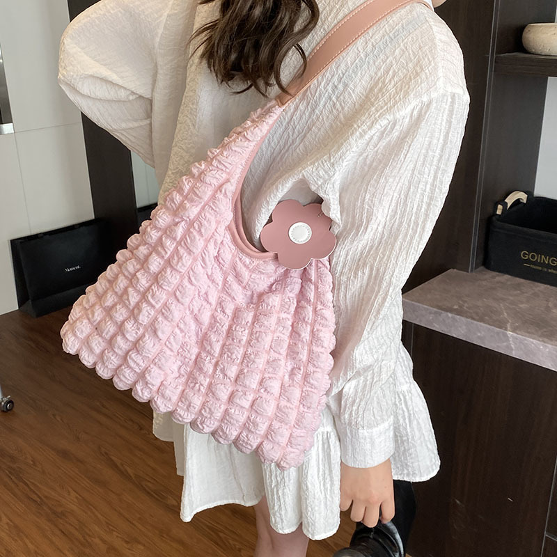 Spring Bags 2025 New Style: Women's Instagram single-shoulder underarm bag, casual and fashionable, trendy commuter tote bag Specification drawing