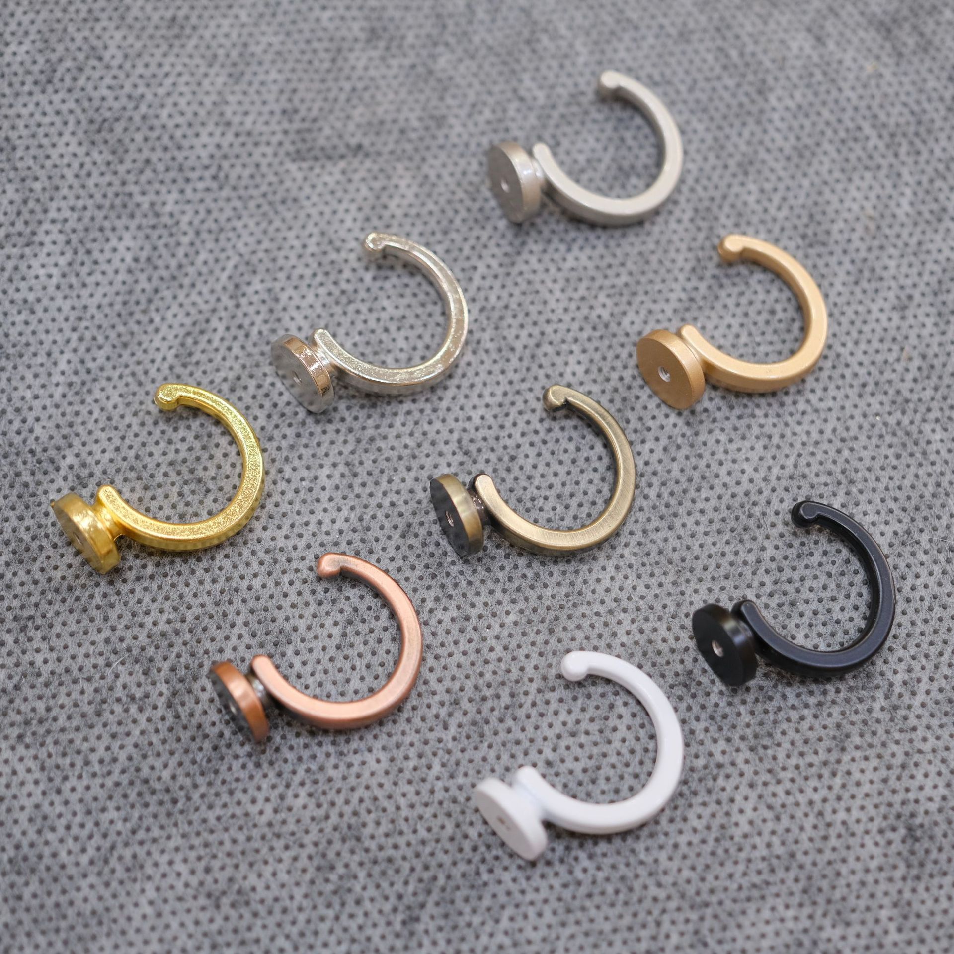 【 Yonghao Hardware 】 Cross-border supply factory direct sales of high-quality aluminum alloy small C hooks, curtain hooks, and coat hooks full figure