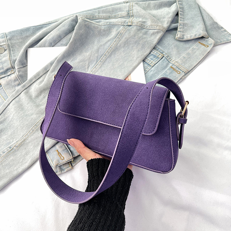 Fashionable solid-color bag for women, winter quality baguette bag 2024 new style, fashionable and niche single-shoulder armpit bag full figure