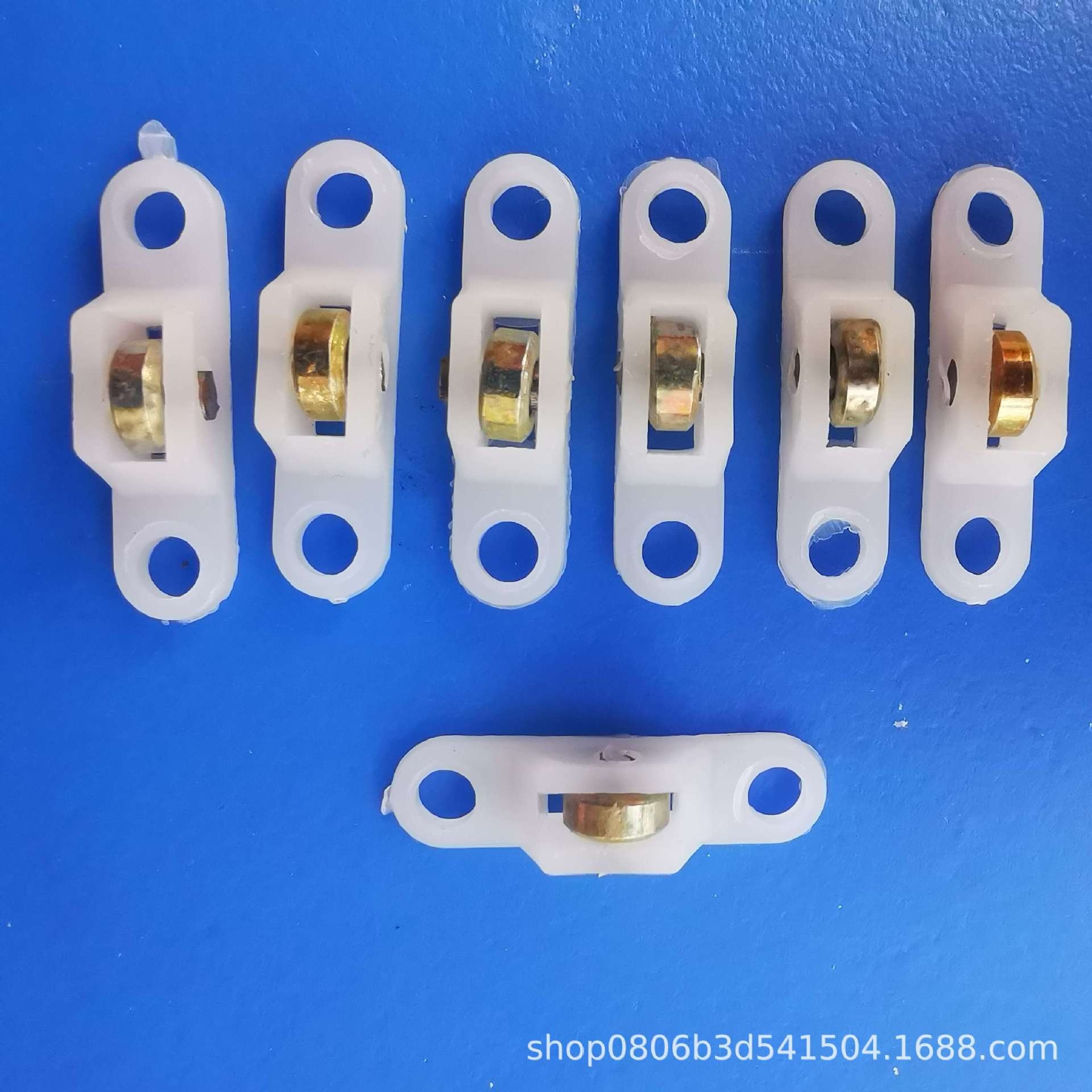 Window and door accessories, foreign trade screen sash, slide rail, plastic steel window screen, window and door pulley, window and door pulley track, window screen accessories, window screen slide Application Scenario