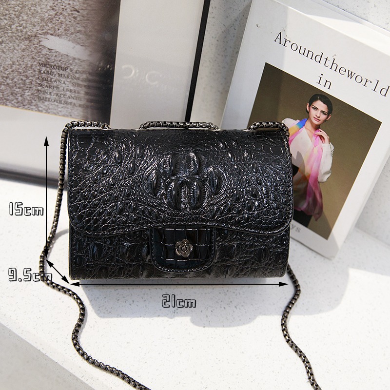 The new summer 2025 collection features crocodile print bags, single-shoulder bags, crossbody bags and women's bags in a dark style full figure