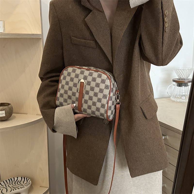 Cross-border textured shell bag for women's 2024 autumn and winter new niche textured commuter single-shoulder bag Specification drawing