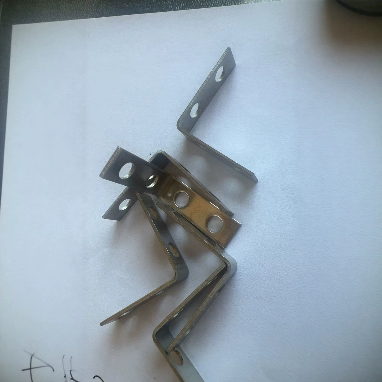 Mullion hangers full figure