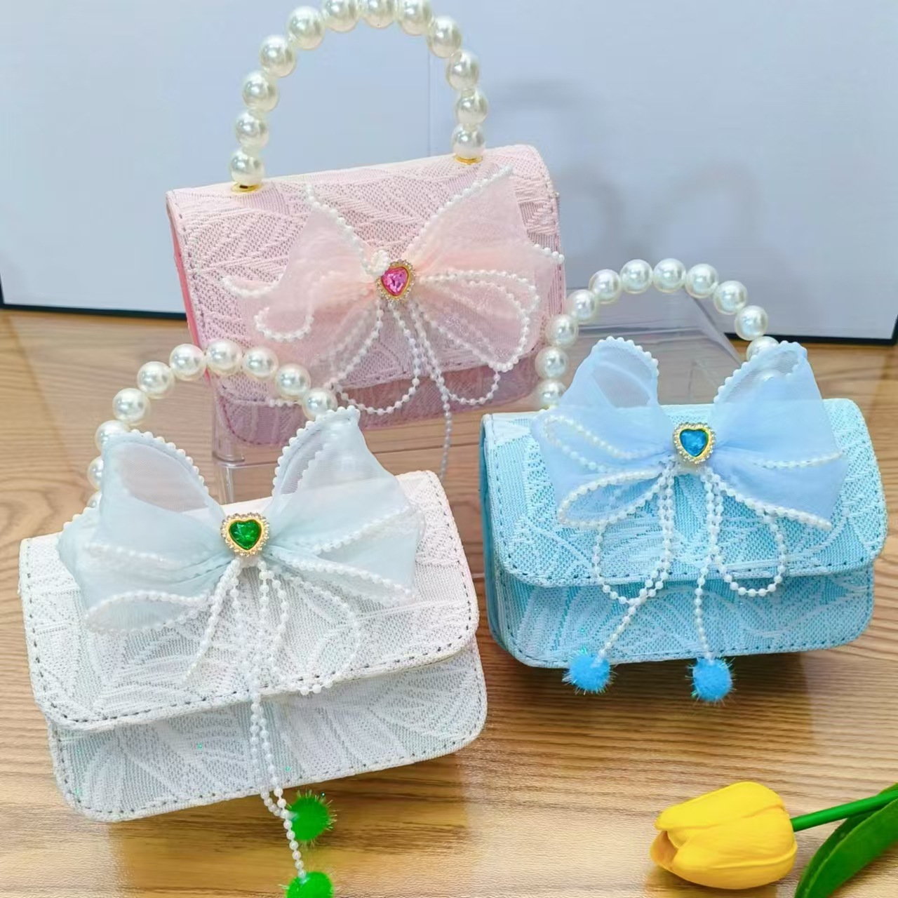 Bow princess bag, pearl handbag, chain crossbody bag, girls' single-shoulder bag, chanel-style children's bag, accessory bag details Picture