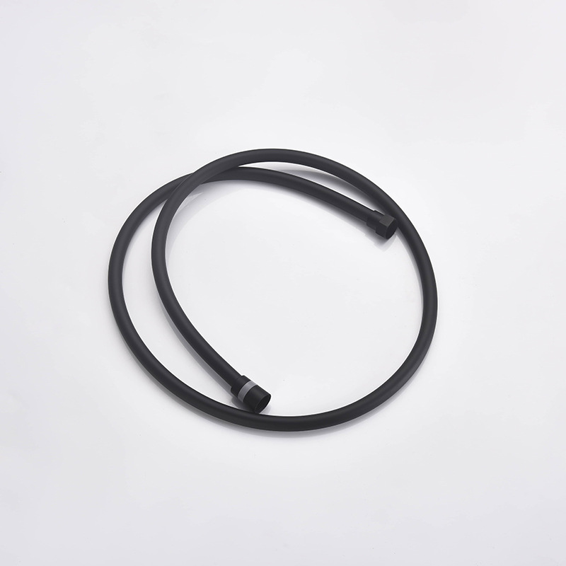 Yiyu household engineering installs wall-mounted shower heads and bathtubs for concealed installation and uses denser shower head hoses for exposed installation Specification drawing