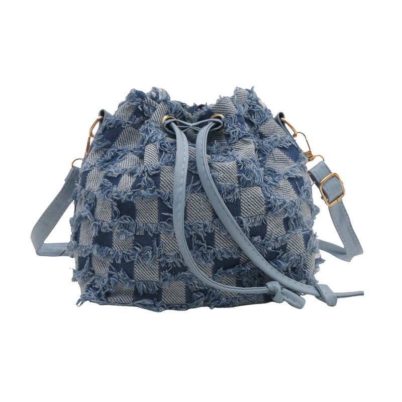 A new style of denim checkered bucket bag with a unique and stylish texture, a single-shoulder crossbody bag Item Picture