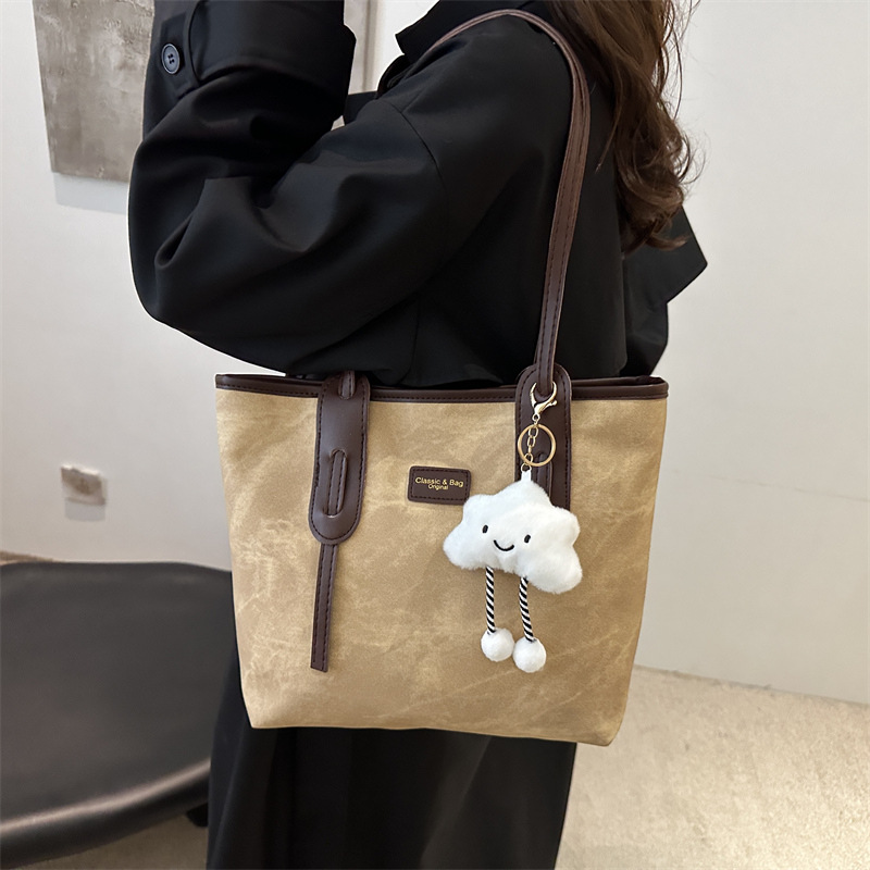 Retro large-capacity tote bag for women, 2024 new style, fashionable and high-quality single-shoulder bag, simple commuting bag for work details Picture